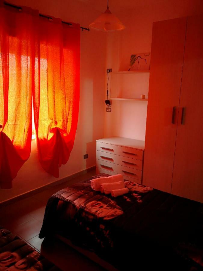 A Casa Di Rossano E Rossella Lägenhet Carbonia Exteriör bild